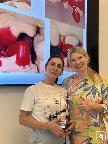 An employee of a dental clinic is undergoing an internship in Austria